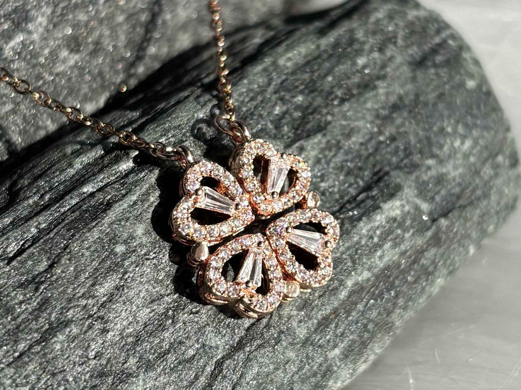 Clover Magnetic Chain