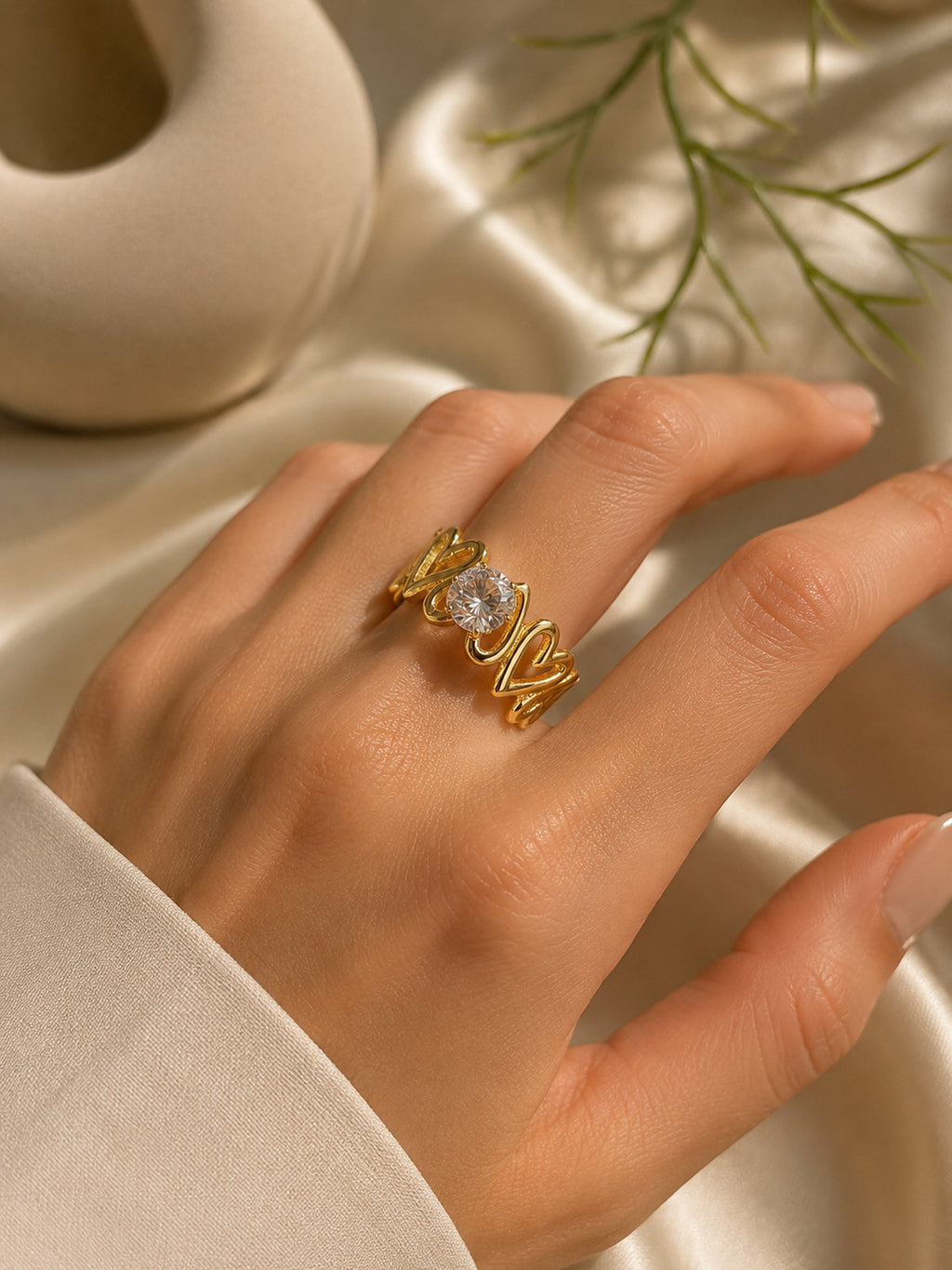 Aurelia Loop Ring with stone