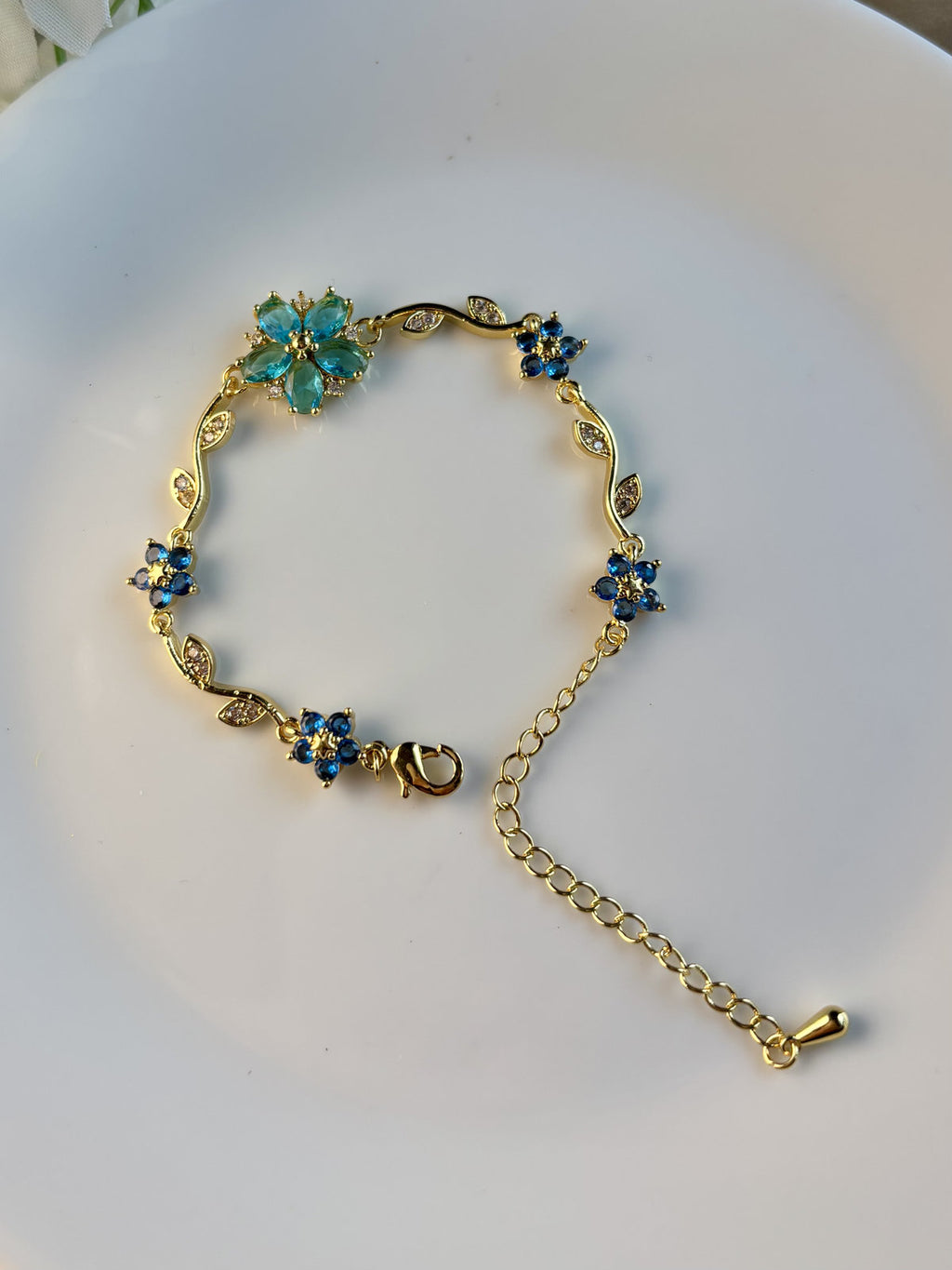 Crystal Bloom Bracelet- Blue 01