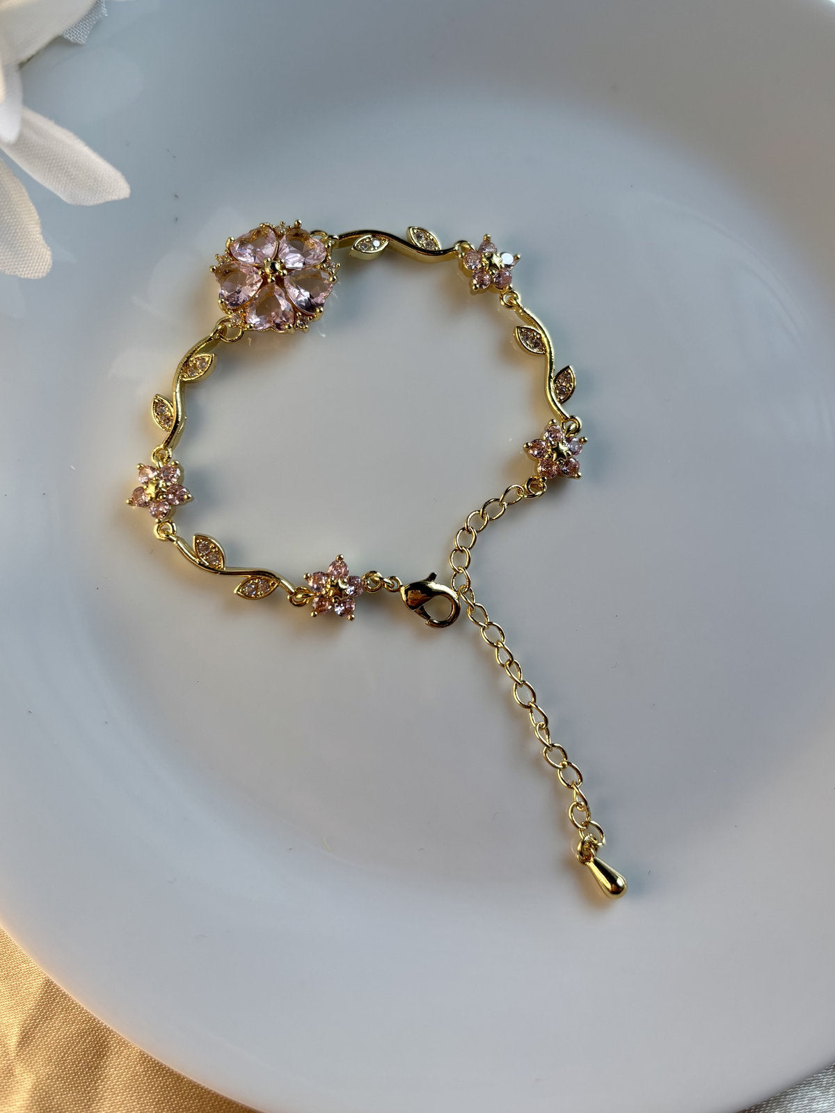 Crystal Bloom Bracelet- Pink heart