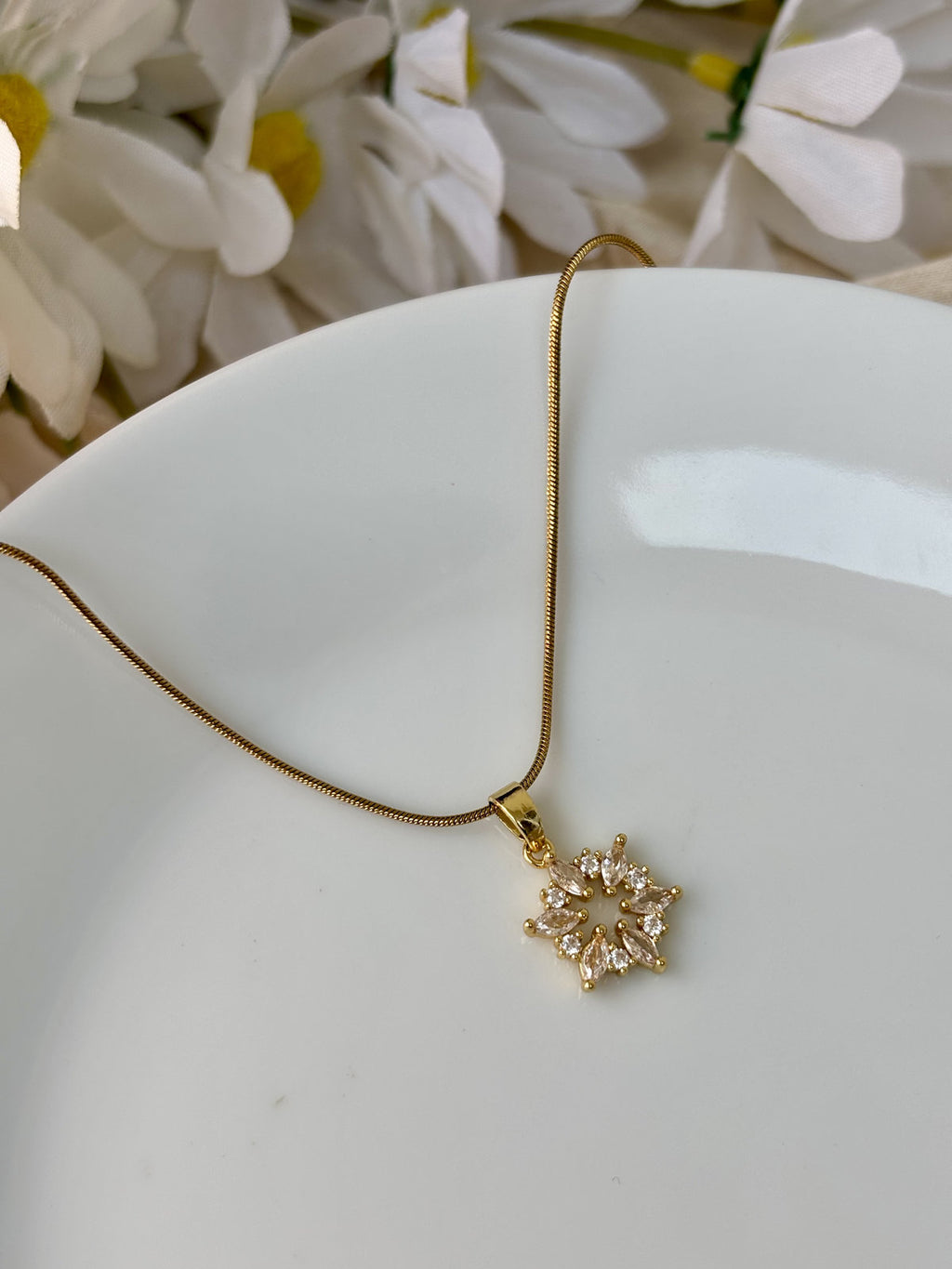 Snow flake Necklace