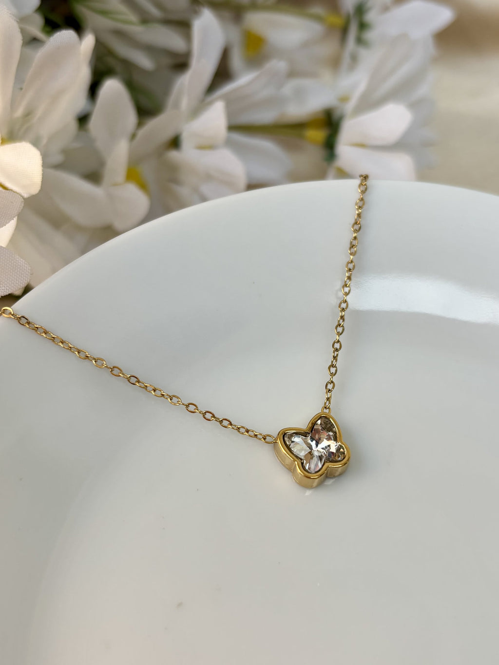 Butterfly Kiss Necklace (White)
