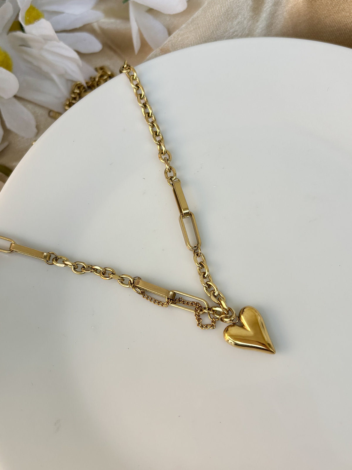 Lumina Heart Chain
