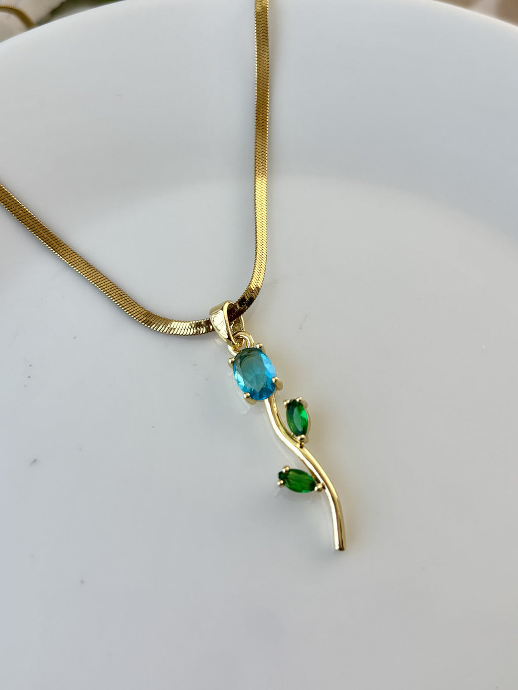 Tulip Pendant necklace - Aqua Blue