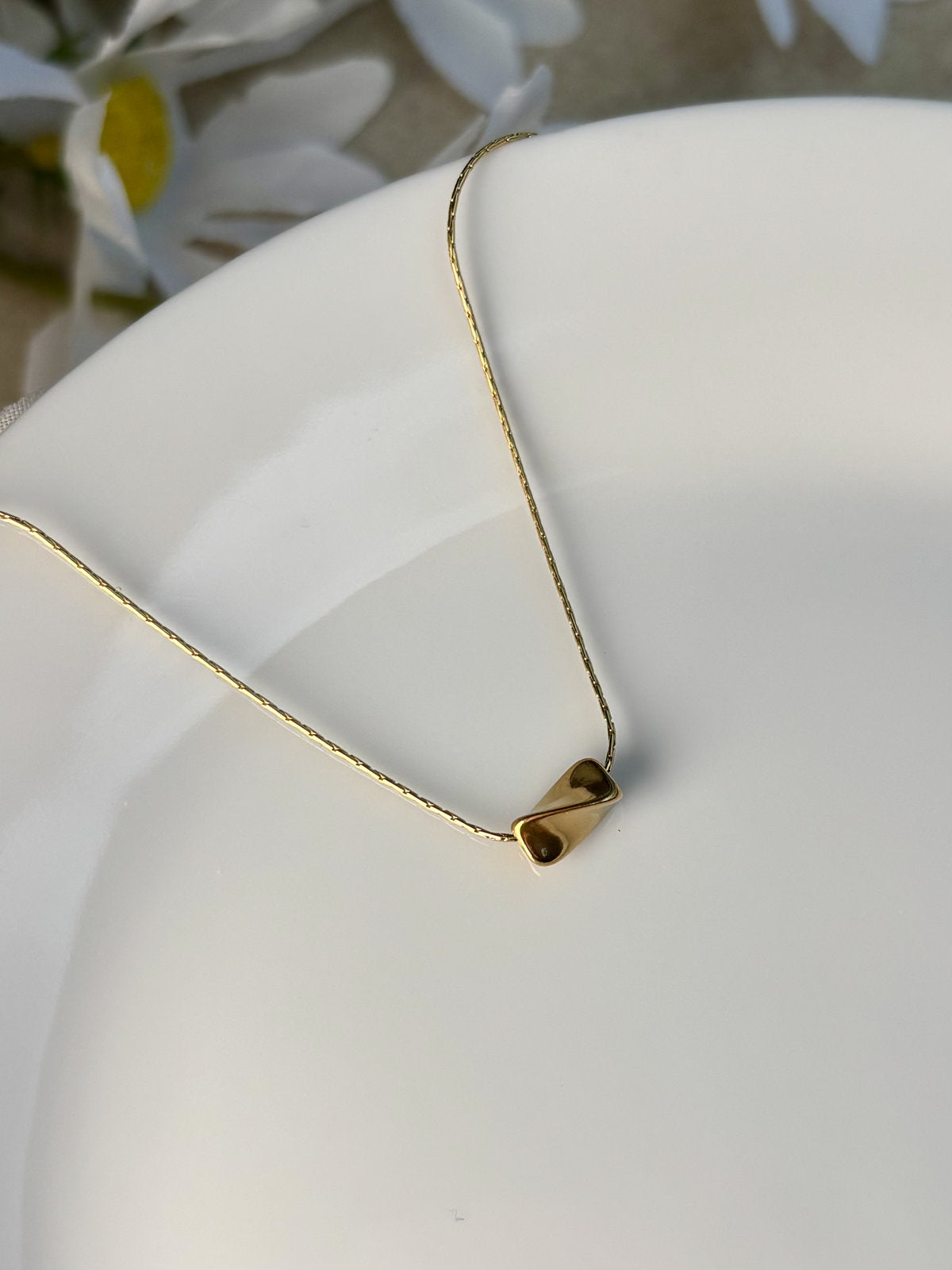 The Loop Necklace
