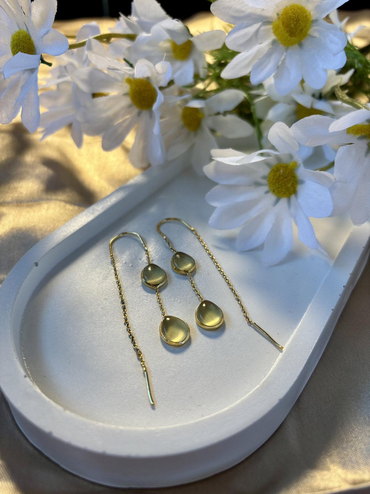 Sui Dhaga Earring - Green