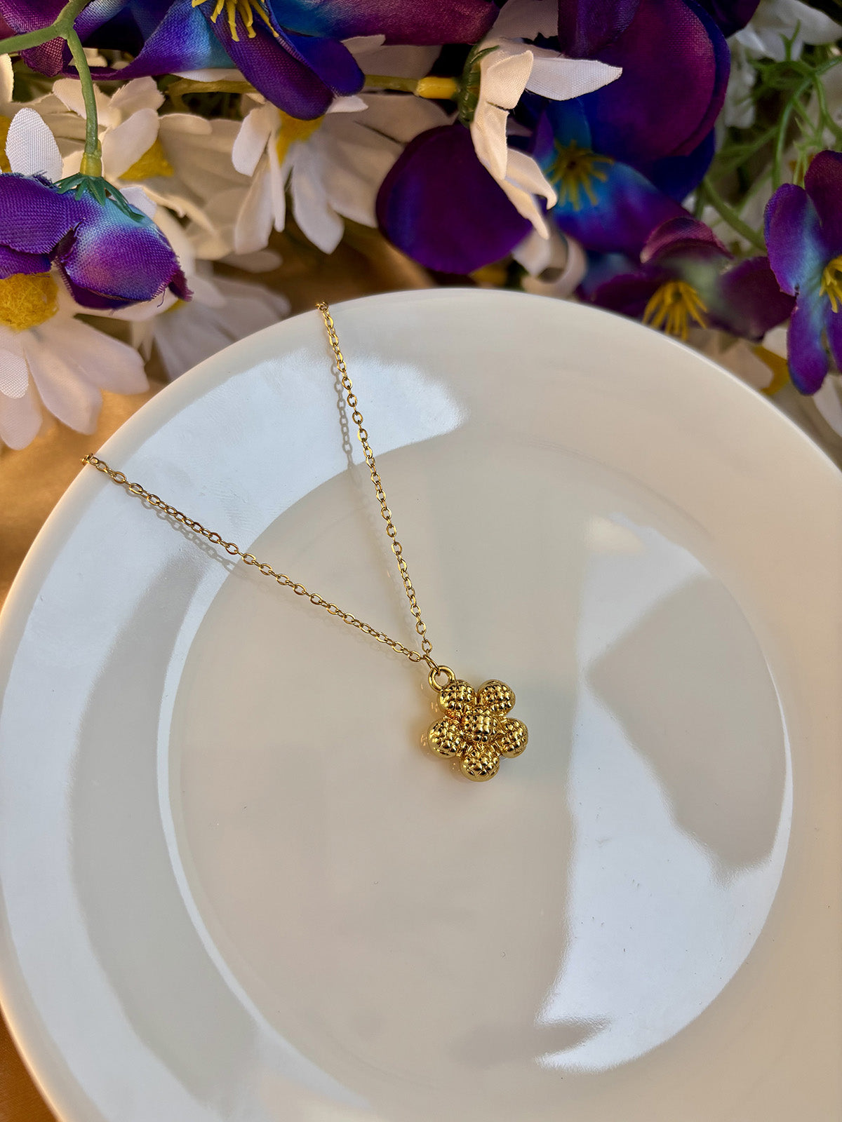 Minimalistic Flower Pendant