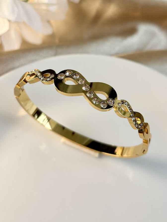 Infinity Kada