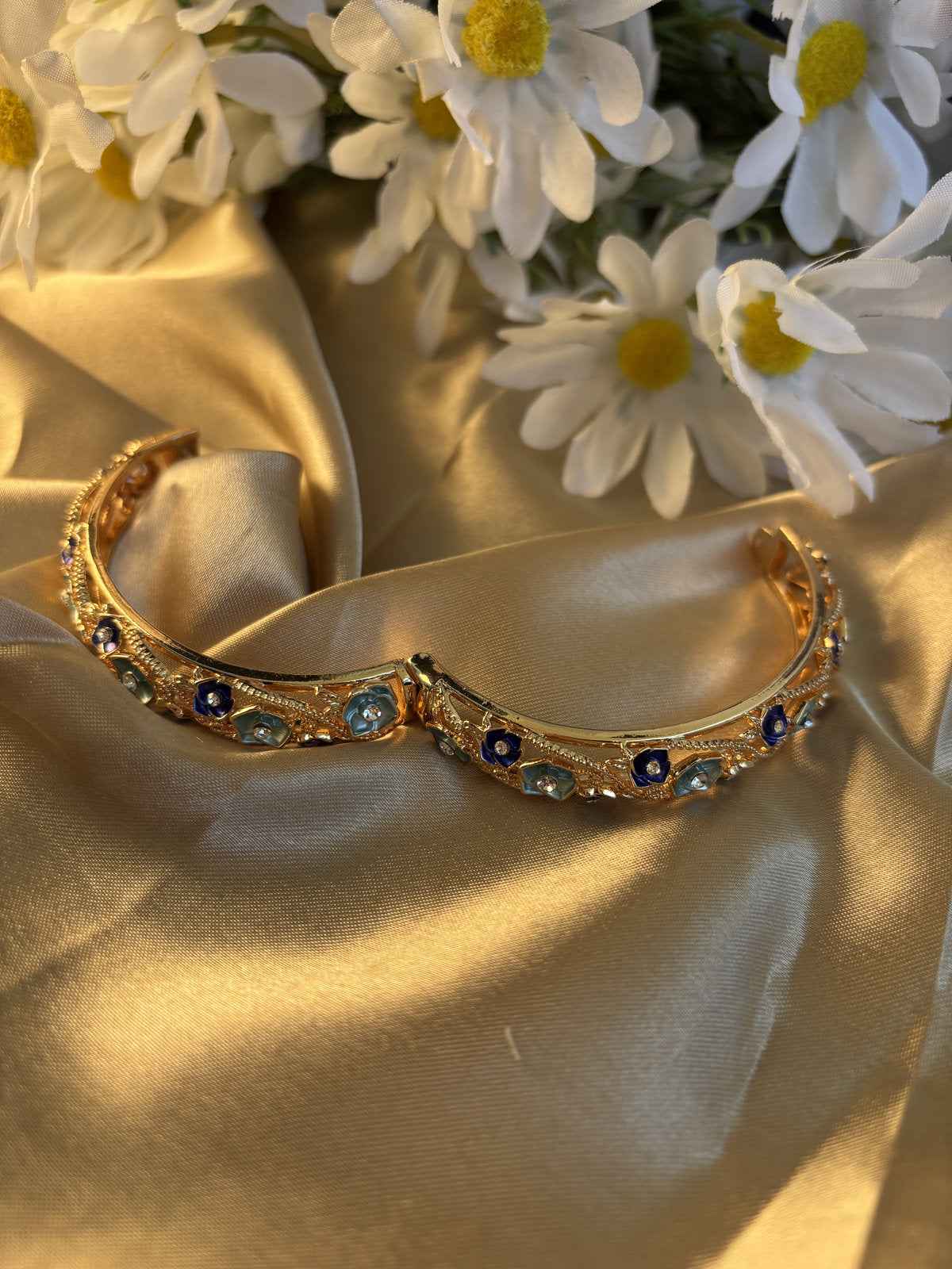 Sovereign Bloom - Blue