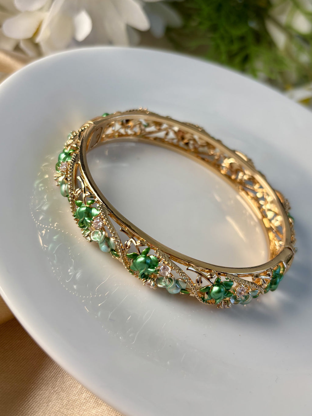 Regal Rosette - Green