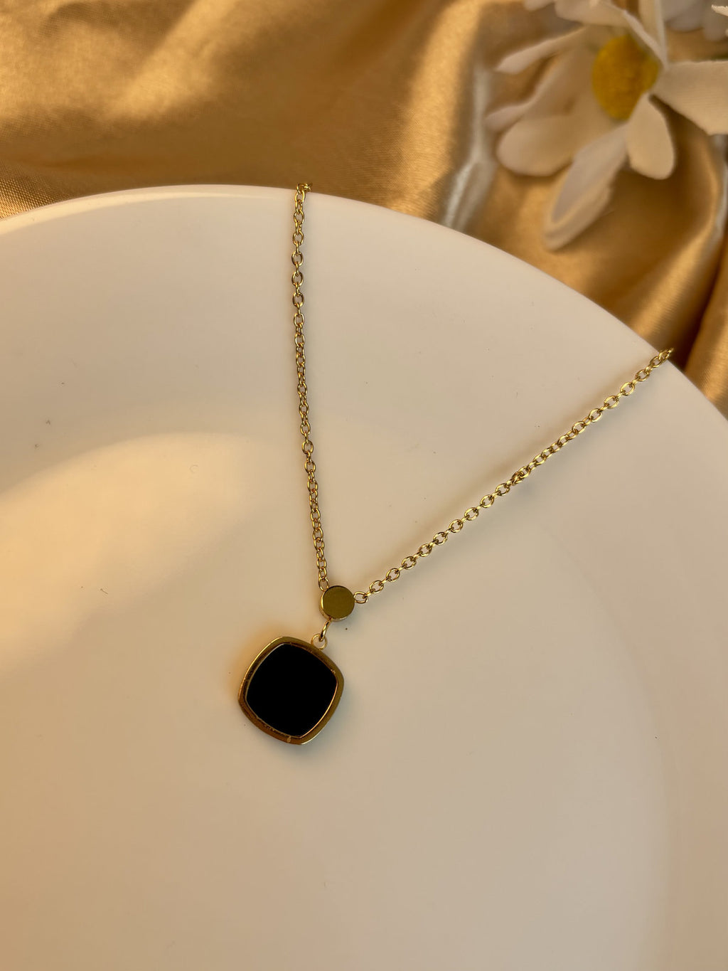 Dude Mamitha Square 2-in-1 Necklace