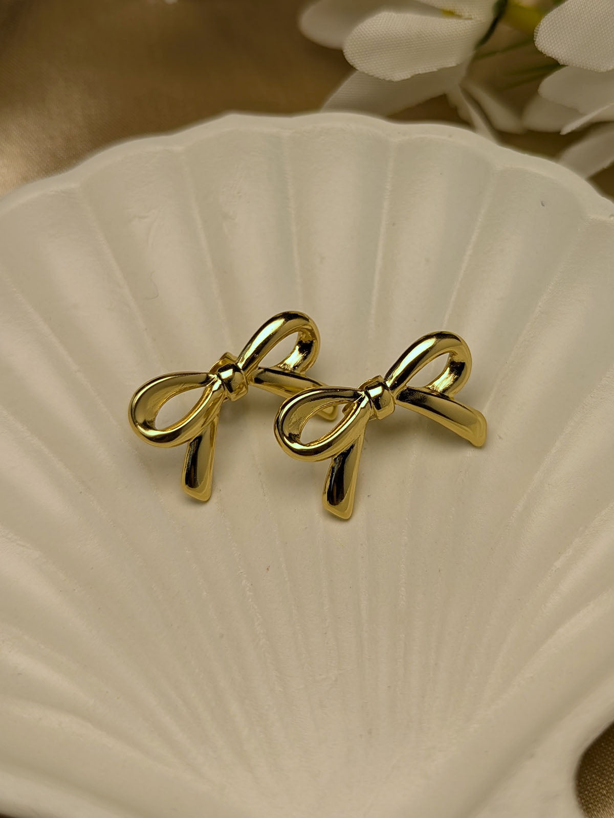 Elegant Bow Earring