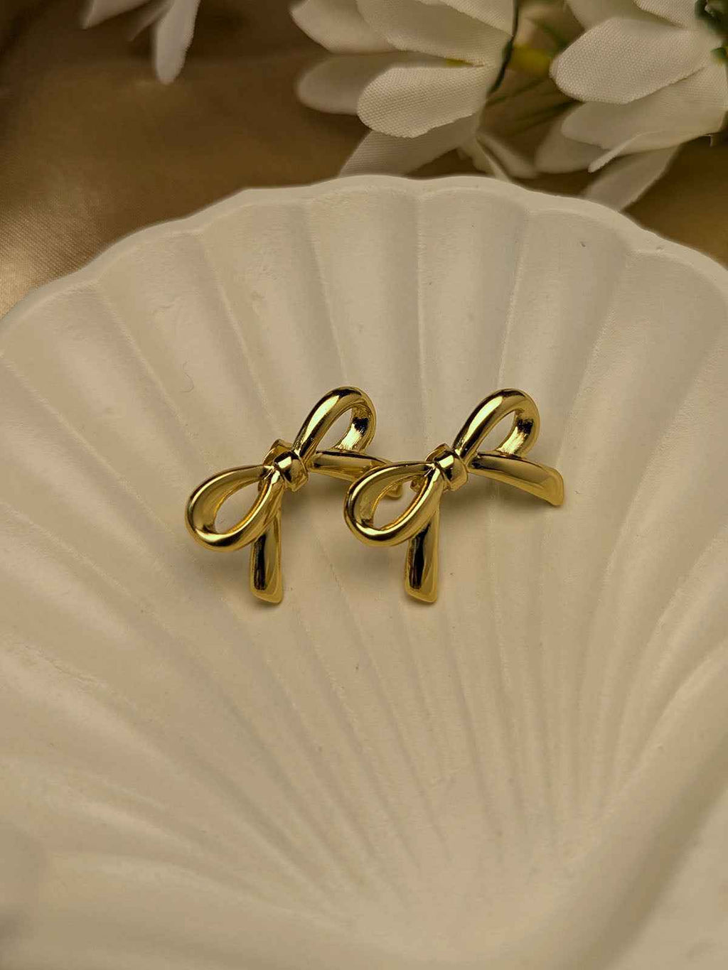 Elegant Bow Earring