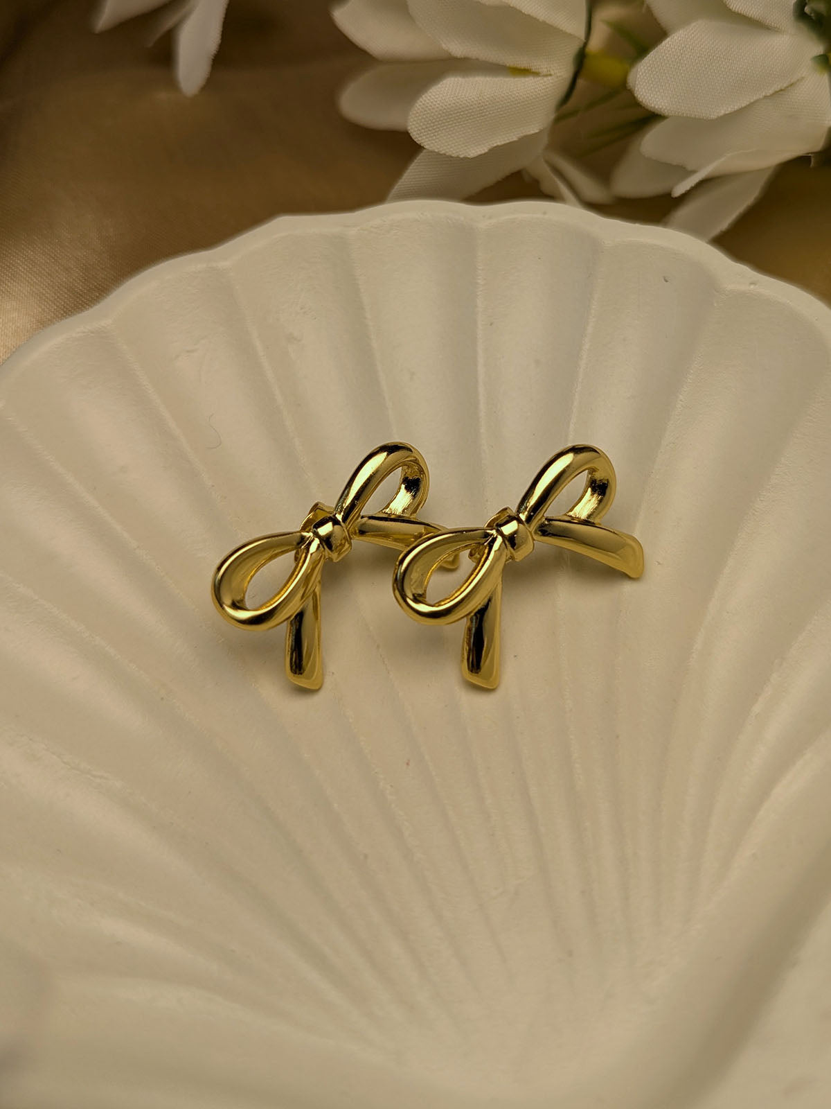 Elegant Bow Earring