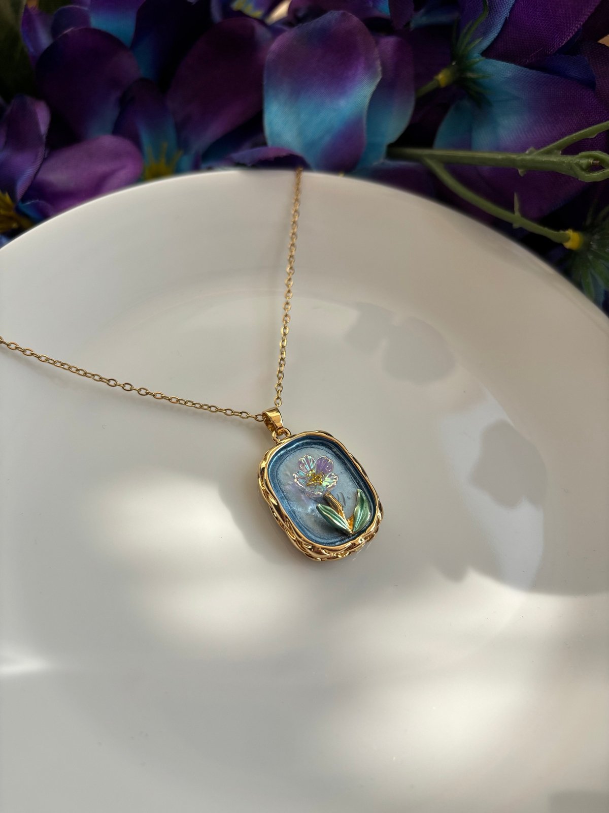 Vintage Pendant Chain - Square