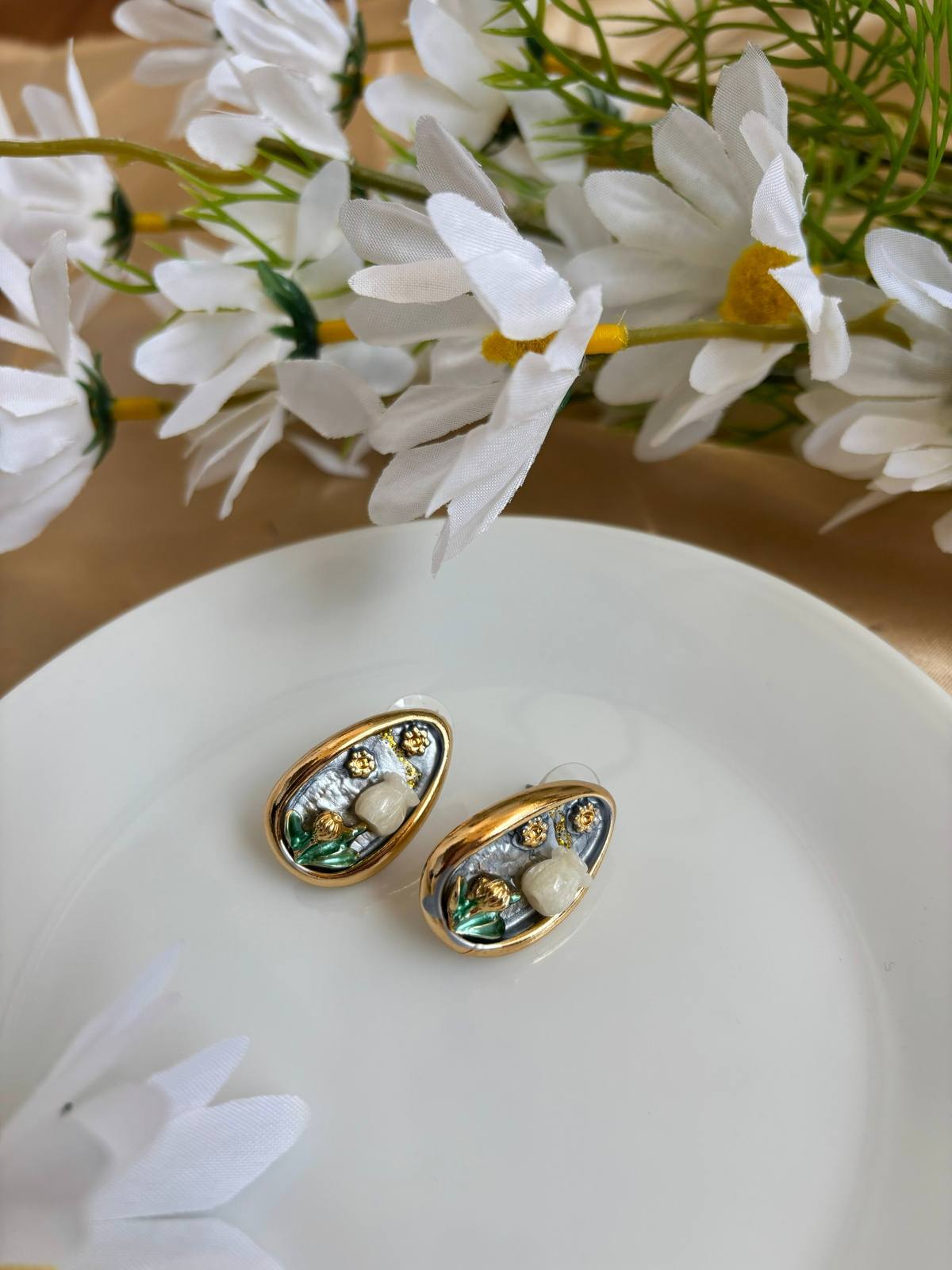 Vintage Earring - Drop