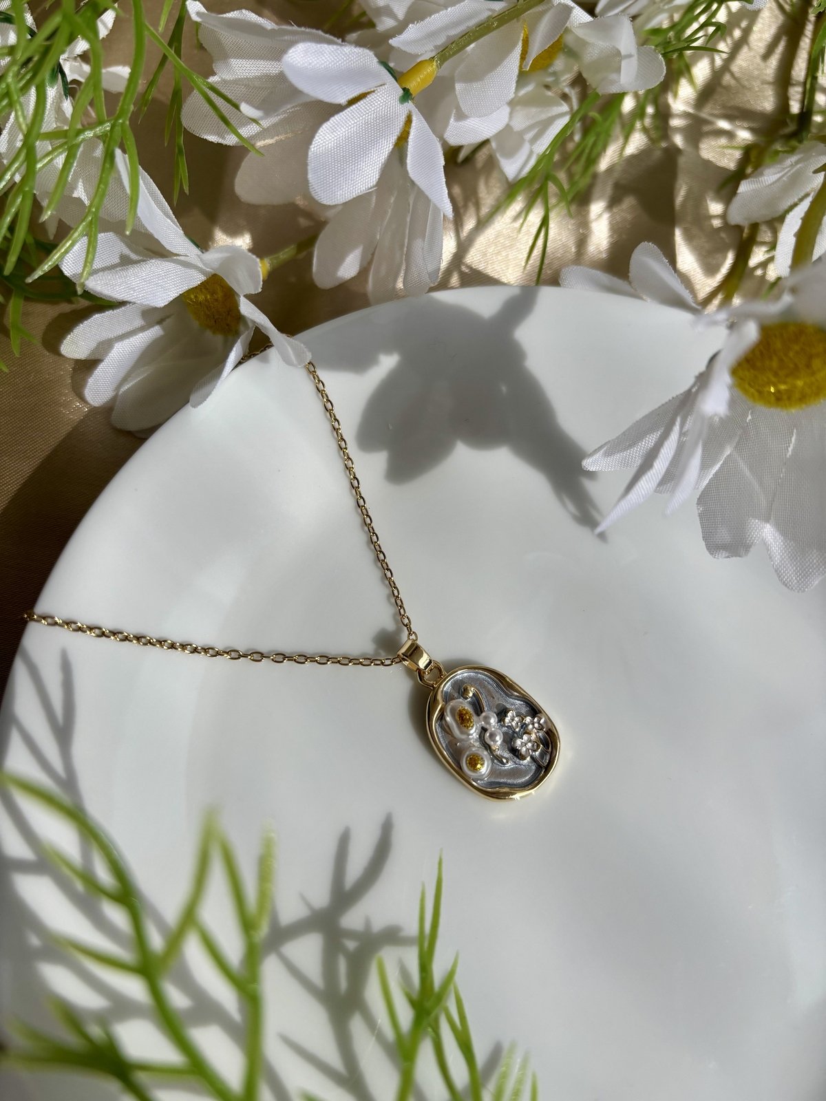 Vintage Pendant Chain - Circle