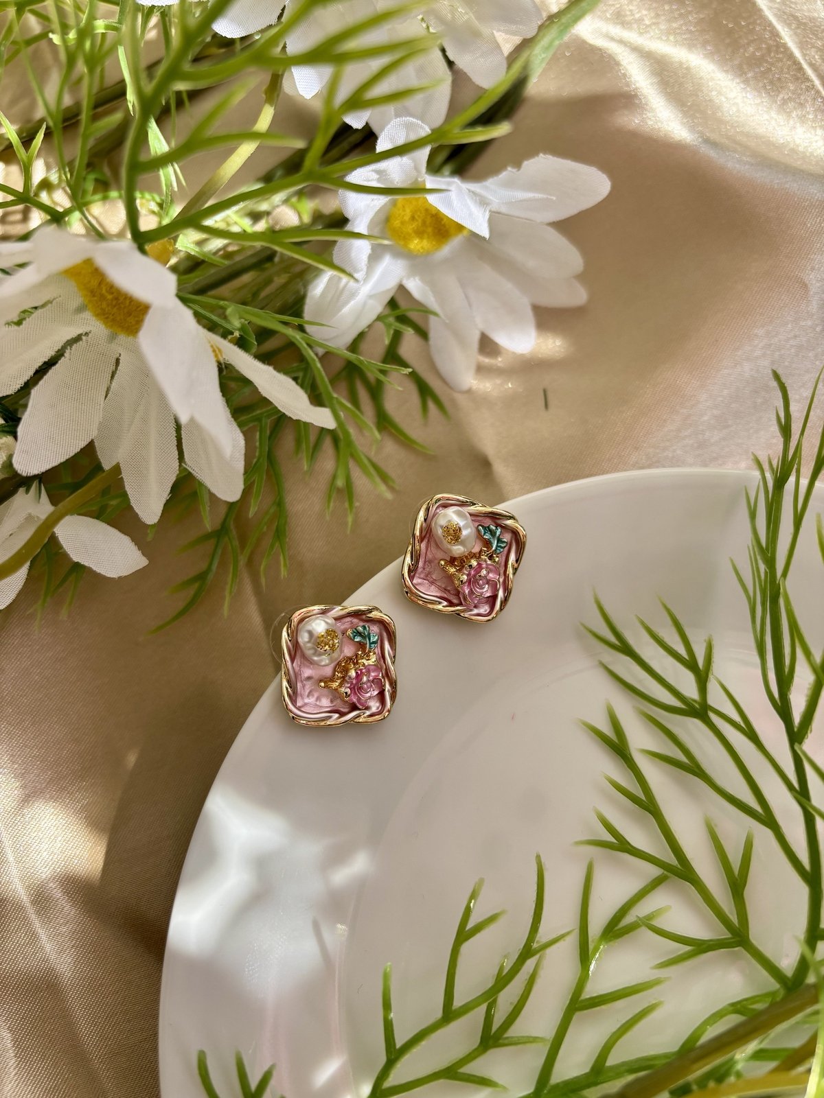 Vintage Earring - Diamond