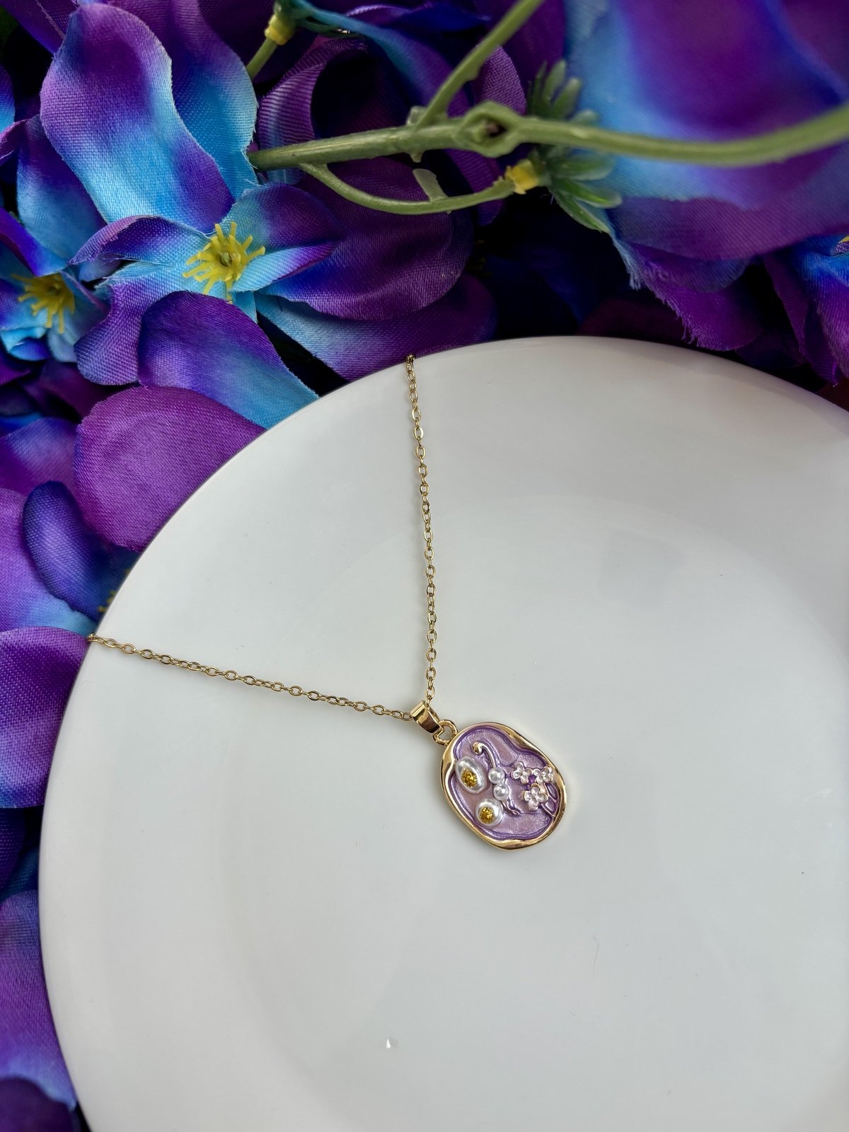 Vintage Pendant Chain - Circle