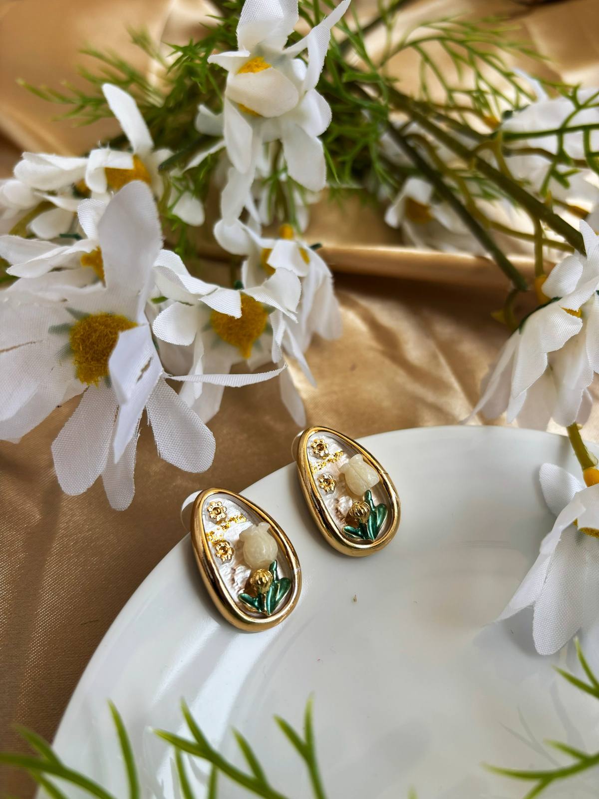 Vintage Earring - Drop